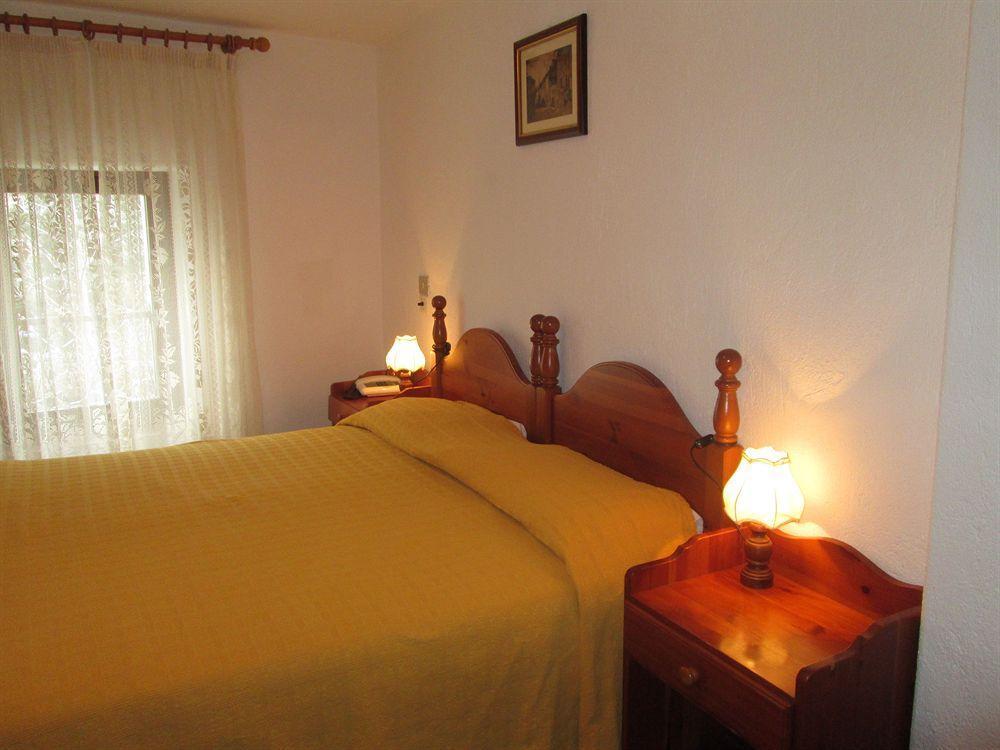 Hotel Cecchin アオスタ エクステリア 写真